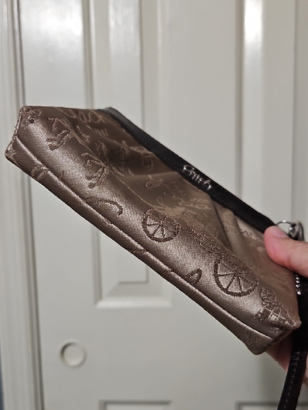 Coach EUC Carriage Beige and Brown Signature Wristlet - Picture 4 of 6